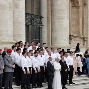 Hrvatski zbor pjevao na prvoj Općoj audijenciji pape Lava XIV.
